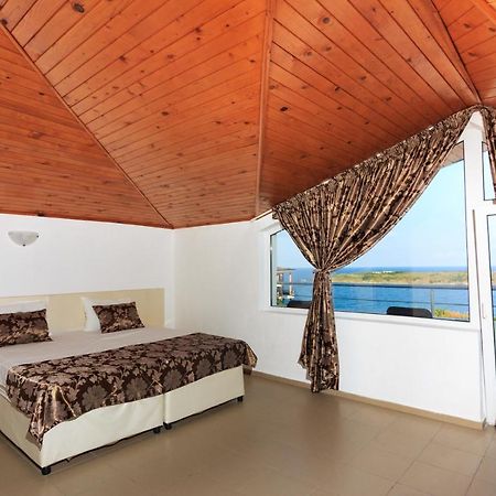 Guesthouse Sunny Dream Tsarevo Exterior photo