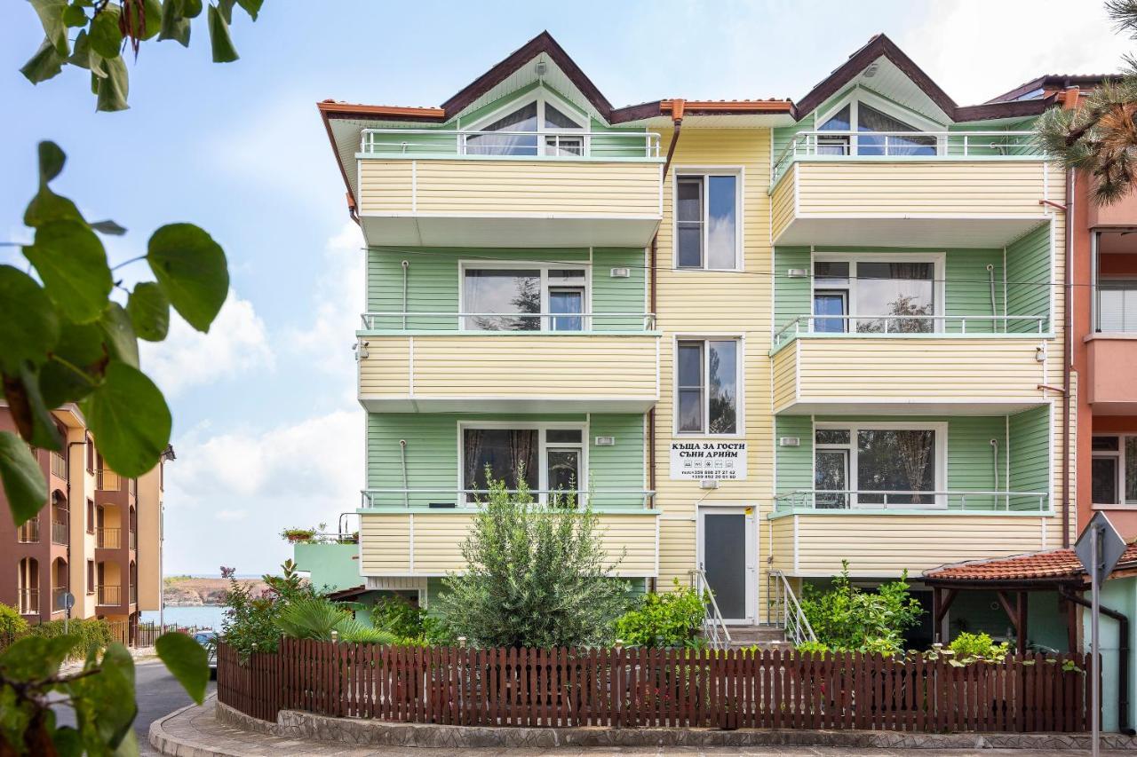 Guesthouse Sunny Dream Tsarevo Exterior photo