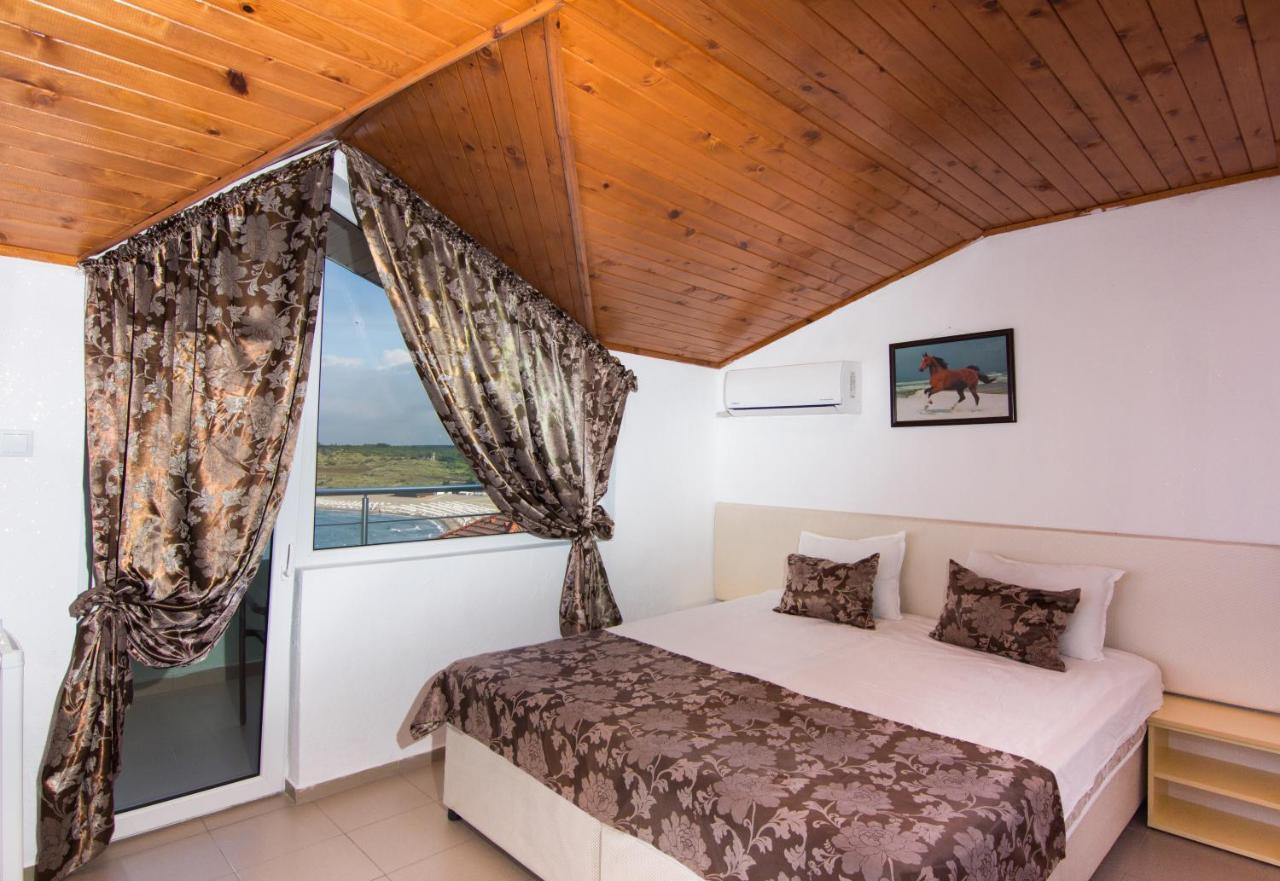 Guesthouse Sunny Dream Tsarevo Exterior photo